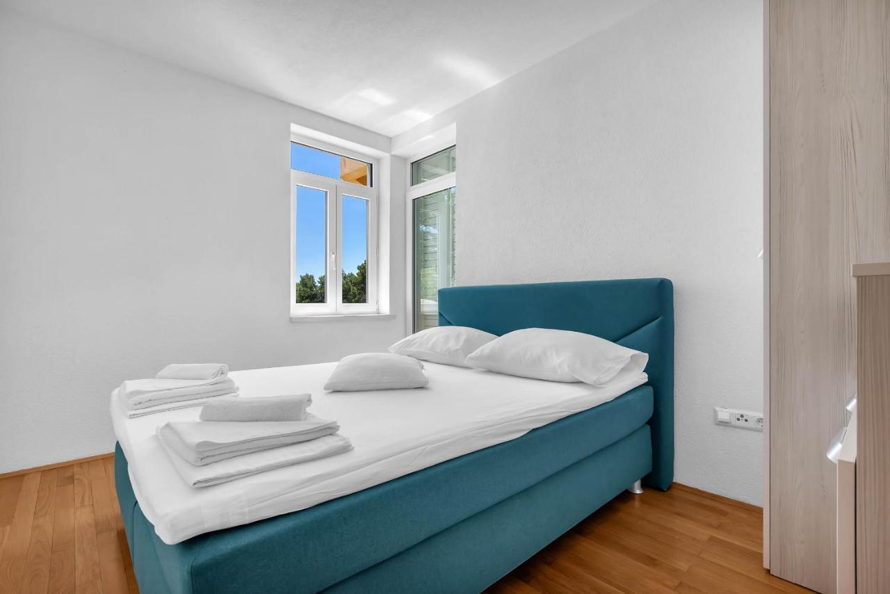 Apartments Marin Brela Luaran gambar