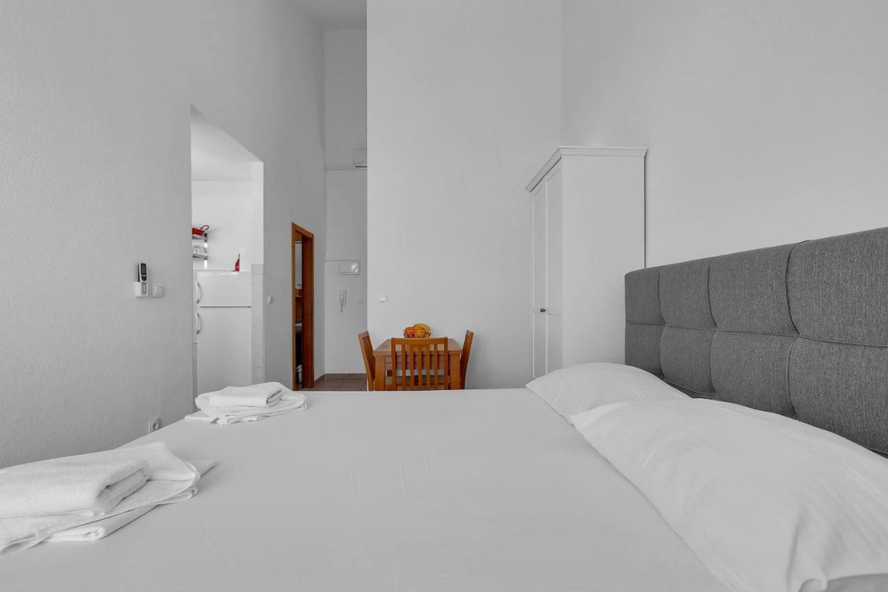 Apartments Marin Brela Luaran gambar