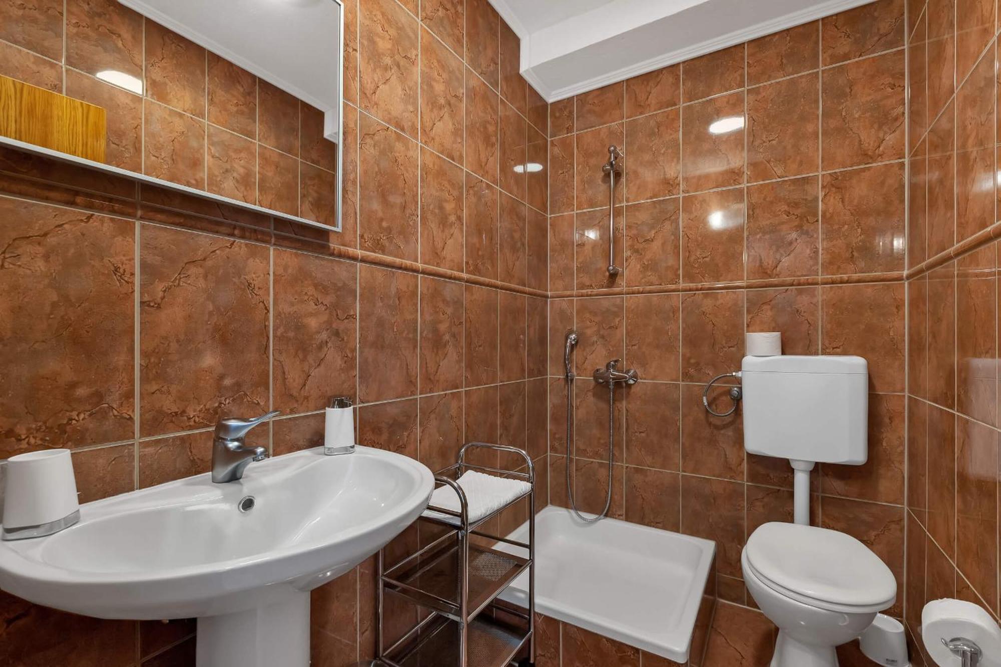 Apartments Marin Brela Bilik gambar