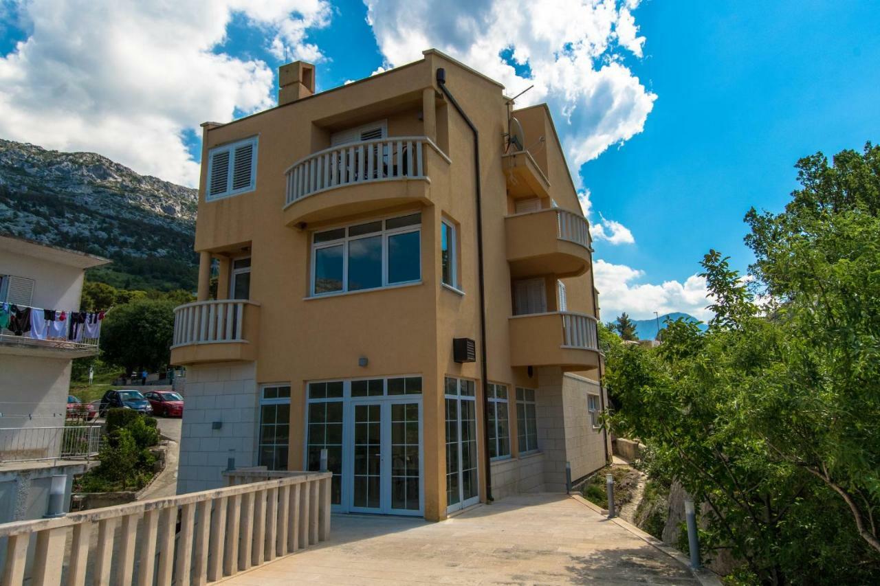 Apartments Marin Brela Luaran gambar